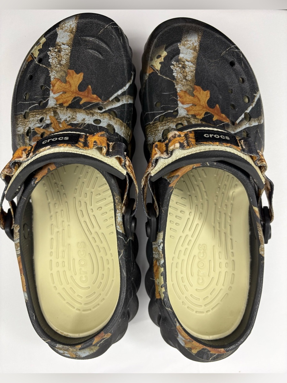 Crocs Men’s Echo Clogs in the Realtree Edge-Size: 8(M), 10(W)-Color: Camouflage.